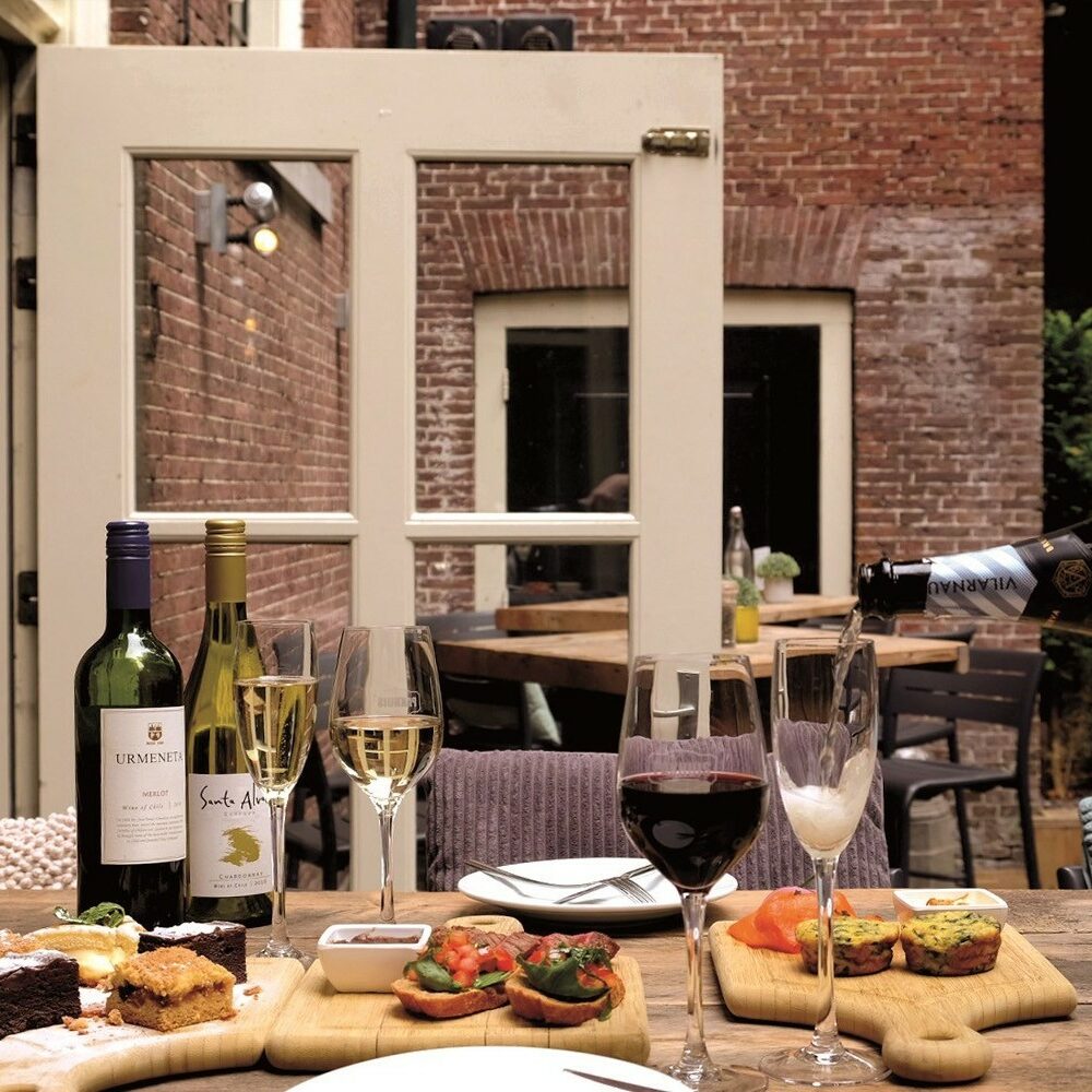 Pakhuis Doelensteeg 8, 2311 VL Leiden “20% korting op de gehele dinerrekening”
